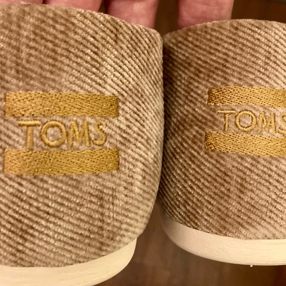 TOMS Women's Corduroy Tan Loafers - Picture 2 of 6